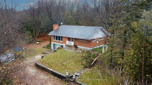 252 DURHAM ROAD W, West Grey, Ontario N0G 1R0, Canada