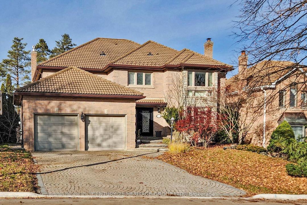 136 CRANBERRY LANE, Aurora, Ontario L4G 5Z3, Canada