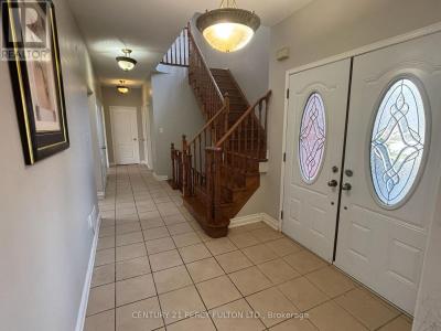 31 WILLIAMSON DRIVE WEST, Ajax (northwest Ajax), Ontario L1T 4M7, Canada