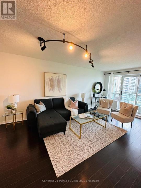 39 ONEIDA CRESCENT, Richmond Hill (langstaff), Ontario L4B 4T9, Canada