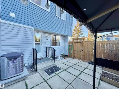 #220 14707 53 AV NW, Edmonton, Alberta T6H 5C9, Canada