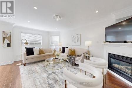 611 HEDDLE CRESCENT, Newmarket (stonehaven-wyndham), Ontario L3X 2J5, Canada