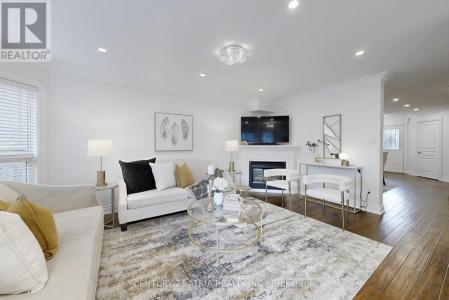 611 HEDDLE CRESCENT, Newmarket (stonehaven-wyndham), Ontario L3X 2J5, Canada