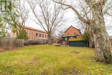 127 FIFTH AVENUE SOUTH, Kenora, 安大略省 P9N 2A3, 加拿大