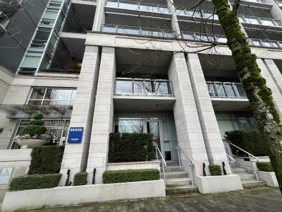 1618 COLUMBIA STREET, Vancouver, British Columbia V5Y 0B6, Canada