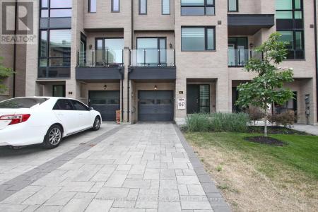 43 PONY FARM DRIVE, Toronto (willowridge-martingrove-richview), Онтарио M9R 0B3, Канада