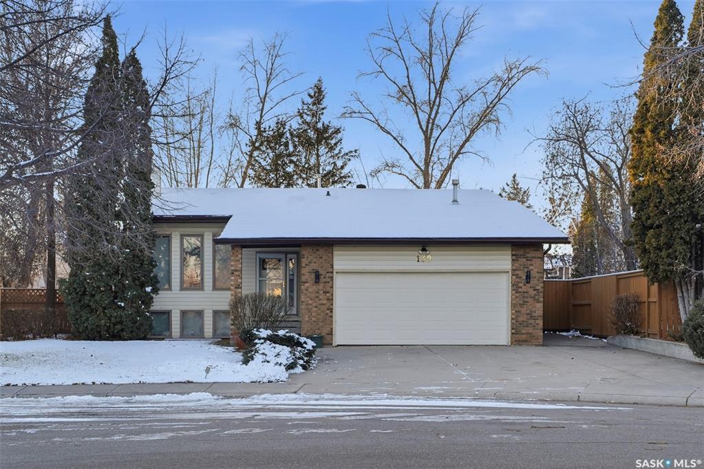 139 BENESH CRESCENT, Saskatoon, Saskatchewan S7K 6N6, Canada