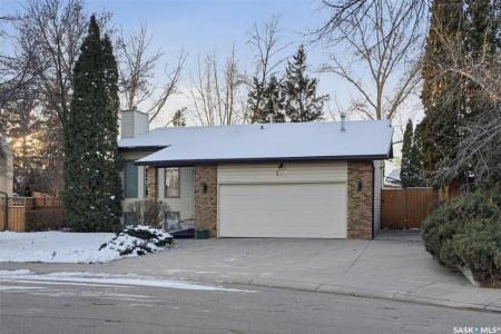 139 BENESH CRESCENT, Saskatoon, Saskatchewan S7K 6N6, Canada
