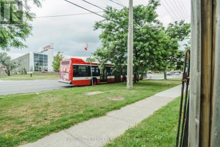 103 SPRING FOREST SQUARE, Toronto (agincourt South-malvern West), Ontario M1S 4W7, Kanada