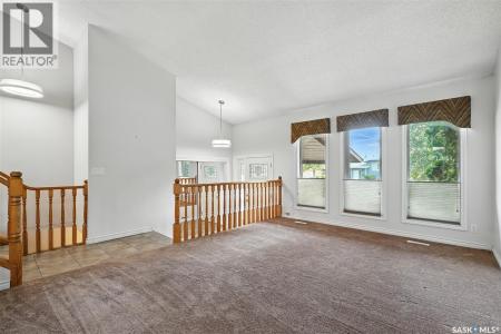 139 BENESH CRESCENT, Saskatoon, Saskatchewan S7K 6N6, Canada
