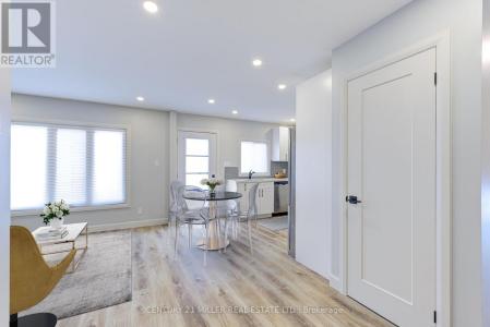 242 EAST 28TH STREET, Hamilton (eastmount), 安大略省 L8V 3J1, 加拿大