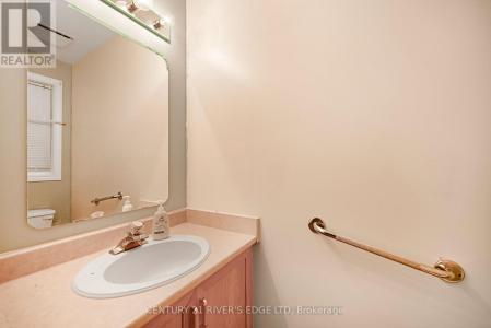 6 SUNNYBROOKE DRIVE, Ottawa, 온타리오주 K2M 2P3, 캐나다