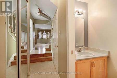 6 SUNNYBROOKE DRIVE, Ottawa, 온타리오주 K2M 2P3, 캐나다