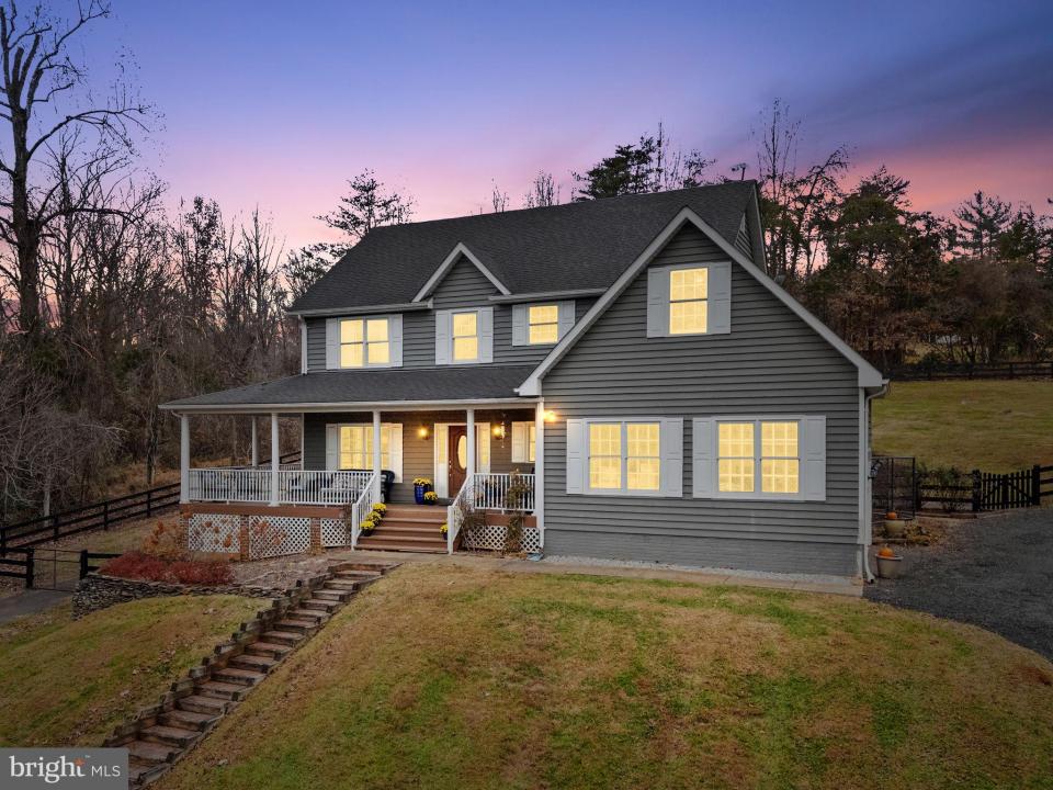 8182 Ashton Way, Warrenton, Virginia 20186