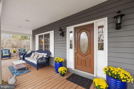 8182 Ashton Way, Warrenton, Virginia 20186