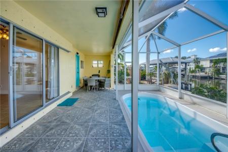 2692 Clyde Street, Matlacha, Floryda 33993, USA