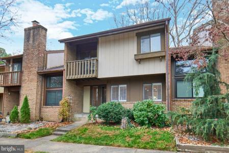 8566 Gwynedd Way, Springfield, וירג'יניה 22153, ארצות הברית של אמריקה