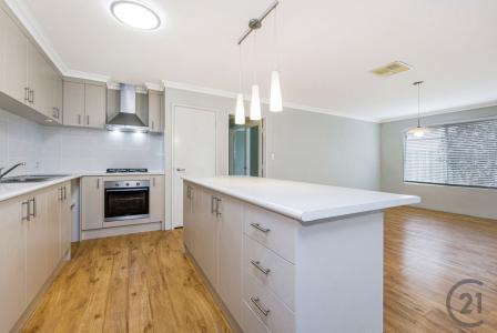 11 Decora Way, Halls Head, WA 6210, 오스트레일리아