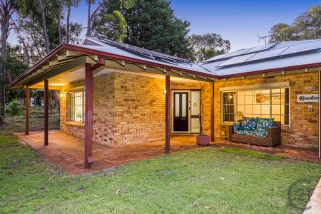 4 Maroona Place, Greenfields, WA 6210, Australia