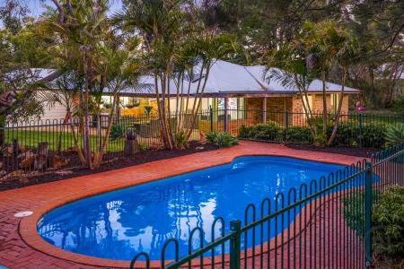 4 Maroona Place, Greenfields, WA 6210, Australia