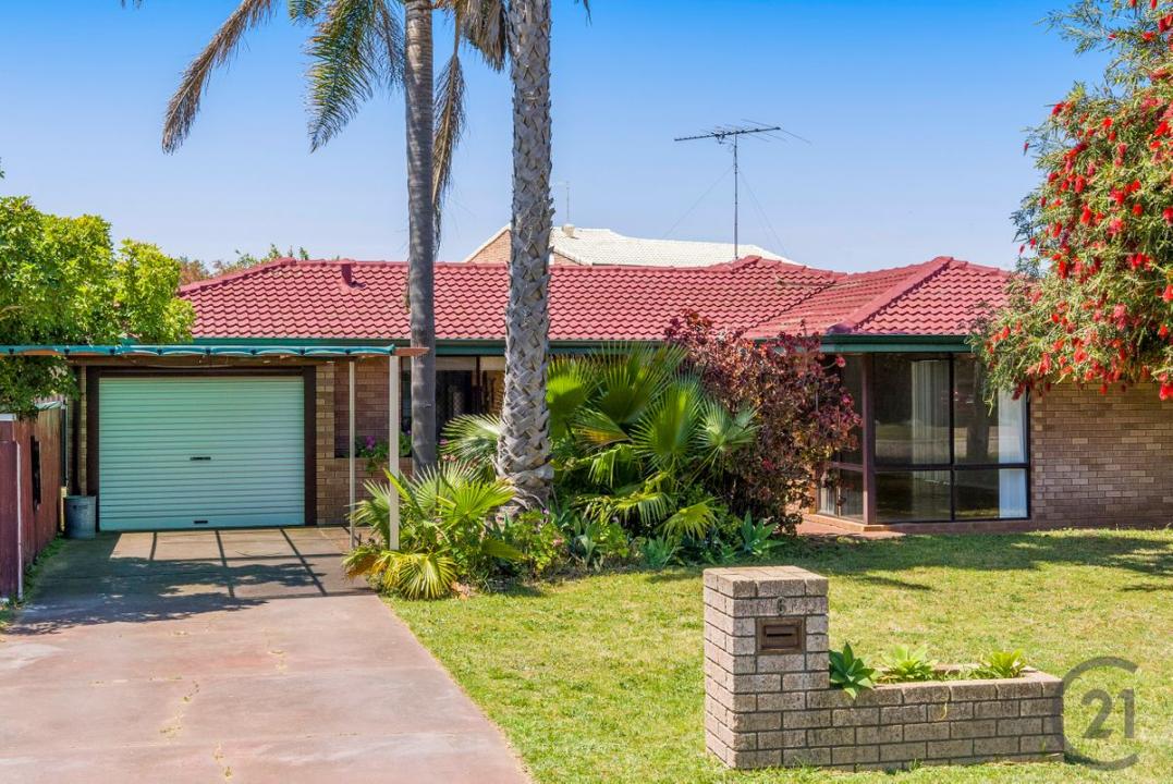 6 Blythwood Street, Dudley Park, WA 6210, Australia