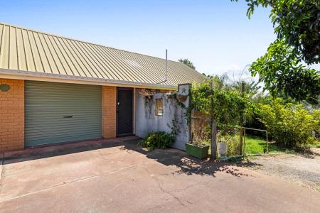 2/15 Truscott Street, Wilsonton, QLD 4350, Australia