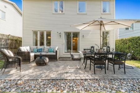 93 Rue des Parulines, Gatineau (Hull), Quebec J9A 1Z3, Canada