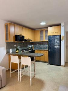 R16 MARINA DEL REY, Lechería, Anzoategui 6016, ベネズエラ