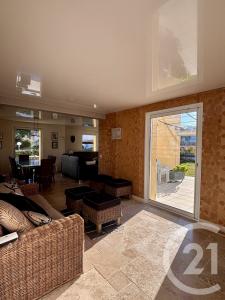 Frontignan, لانگدو – روسيو 34110, فرنسا