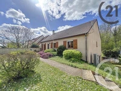 Soucy, Bourgogne 89100, France