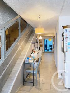 Bar Sur Aube, 香檳阿登納 10200, 法國