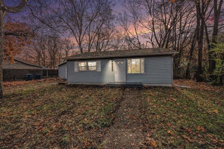 1042 Darwood Avenue, Kalamazoo, Michigan 49004, USA