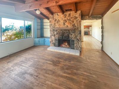 20085 Woodbury Drive, Grass Valley, California 95949, Stati Uniti