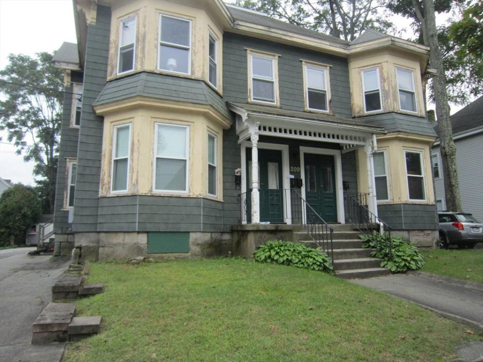 209 Ash St #2-R, Waltham, Massachusetts 02453, Amerika Birleşik Devletleri