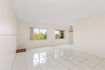 13250 SW 4th Ct , 401G, Pembroke Pines, פלורידה 33027, ארצות הברית של אמריקה 