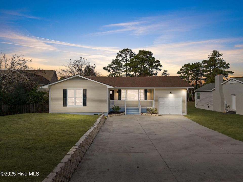 821 S Shore Drive, Southport, Kuzey Karolina 28461, Amerika Birleşik Devletleri