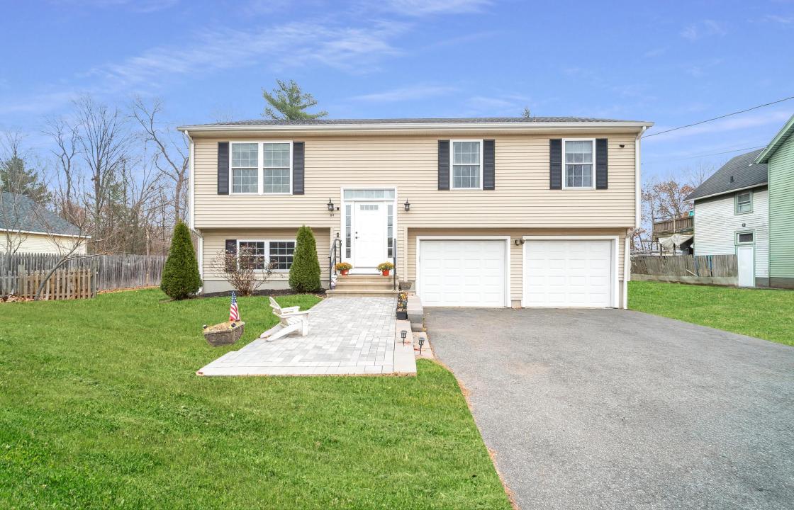 84 Hanover Street, Wallingford, 康乃迪克州 06492, 美國