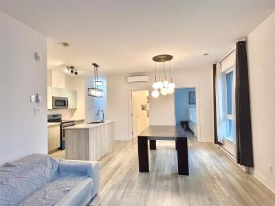 110 Av. de la Belle-Dame, La Prairie, Quebec J5R 0T4, Canadá