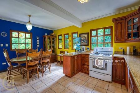 Hacienda Santo Domingo , San Lucas, Сакатепекес 00001, Гватемала