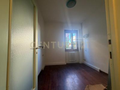 Via M. Pogliani, Parabiago, Lombardia 20015, 이탈리아