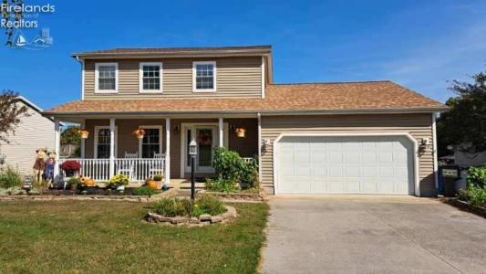 6117 Maple Hill Drive, Castalia, Ohio 44824, USA