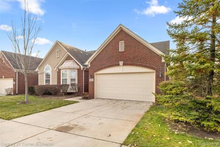 30231 Viewcrest Drive, Novi, Michigan 48377, Stati Uniti