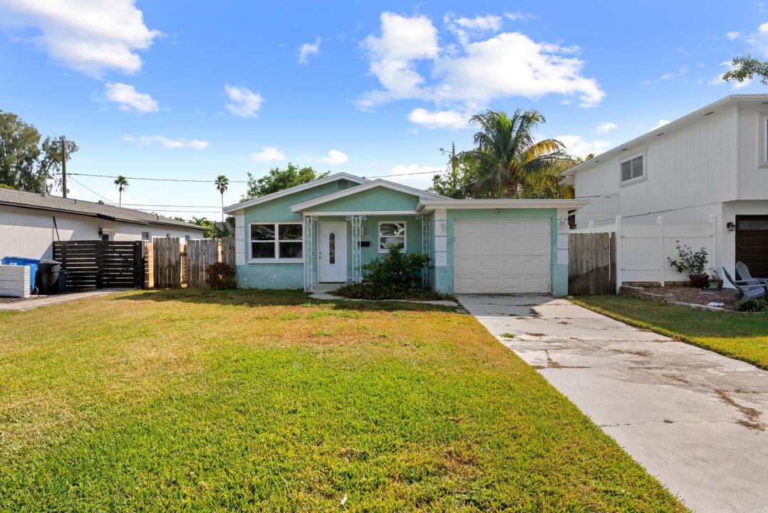 1758 Maryland Ave NE, St Petersburg, Флорида 33703, Соединенные Штаты