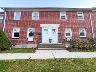 32 Karen Court  Unit B, Bridgeport, Connecticut 06606, Estados Unidos