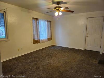 2829 Batavia Court, Westland, מישיגן 48186, ארצות הברית של אמריקה