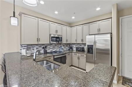 8964 Malibu LN 11, NAPLES, Florida 34113, USA