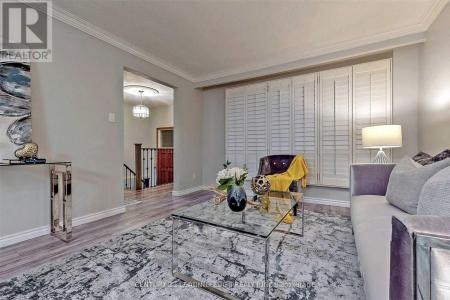 69 FRED BLAND CRESCENT, Toronto (eglinton East), Ontario M1J 3L7, Canada