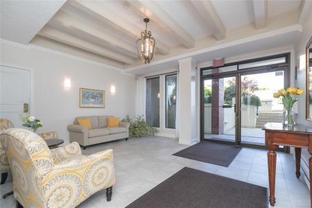 2119 OAK BAY AVE, Oak Bay, Britanya Kolombiyası V8R 1E8, Kanada