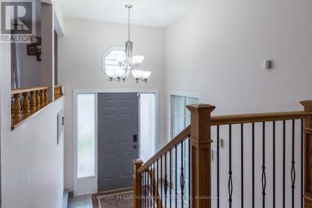 94 NORTH MURRAY STREET, Quinte West (trenton Ward), Ontario K8V 2E7, Canada