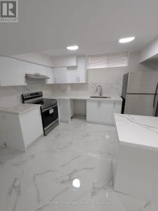 9 CRANLEY ROAD, East Gwillimbury (sharon), Ontario L9N 0T7, Canada